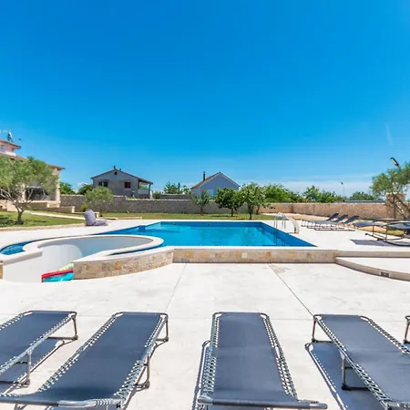 Вилла Elischeba *