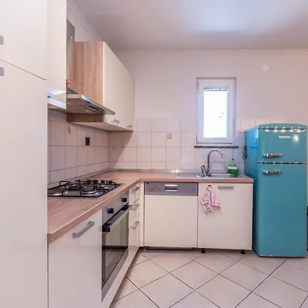 Elischeba فيلة *