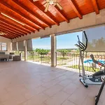 Elischeba Villa